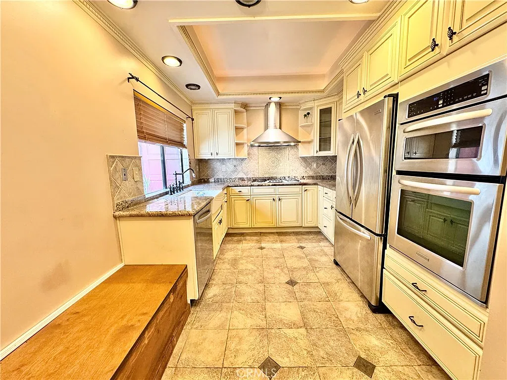 2 bed, 1614 sqft, $4,200 — Photo 4