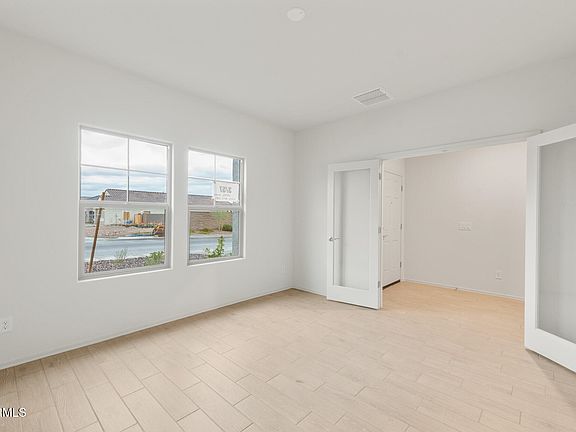 2nd image of 2638 N CORONADO Drive