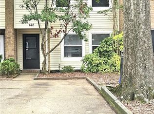 142 Tower Dr, Virginia Beach, VA 23462