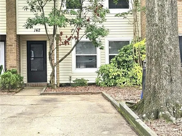 142 Tower Dr, Virginia Beach, VA 23462