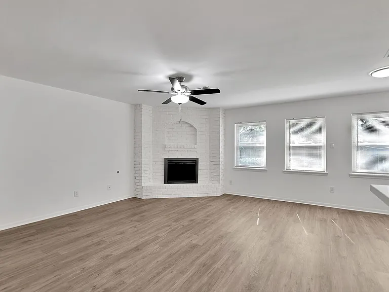 10513 Moorberry Ln — Photo 10