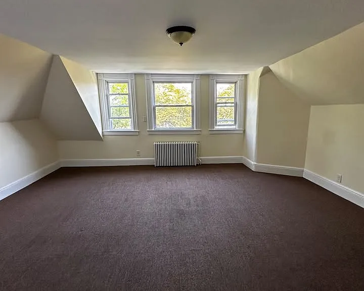 175 Centre Ave #3 — Photo 4