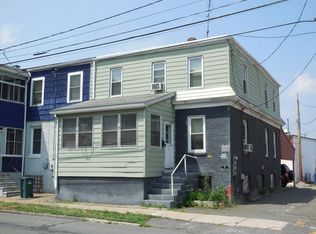 39 Payson Ave, Easthampton, MA 01027