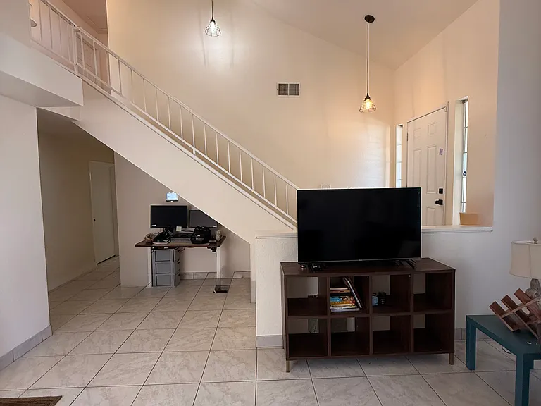 37727 Harvey St — Photo 7