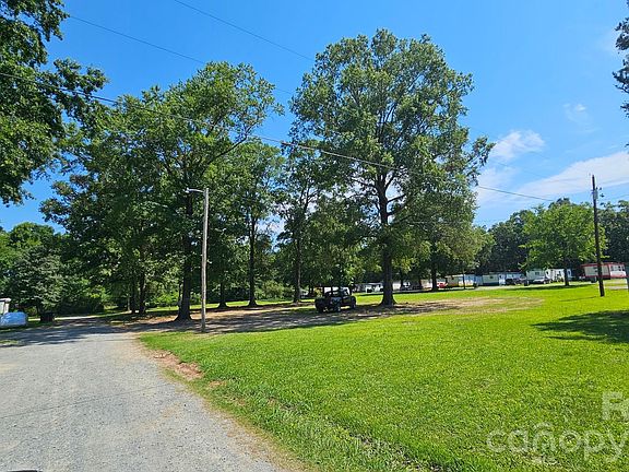 2nd image of 4408 Rogers Rd