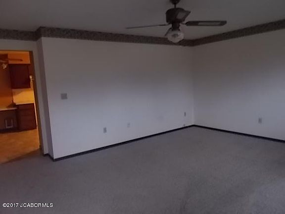4th image of 1413 Glenstone Dr