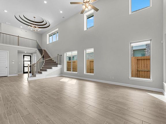 5th image of 107 Candlelight Ridge Ct