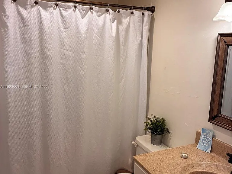 400 Kings Point Dr #1522 — Photo 11