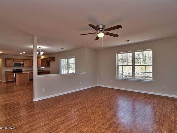 3rd image of 311 Scenic Dr