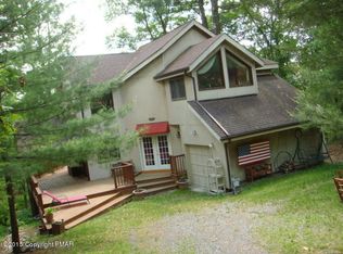 149 Stafford Dr, Bushkill, PA 18324