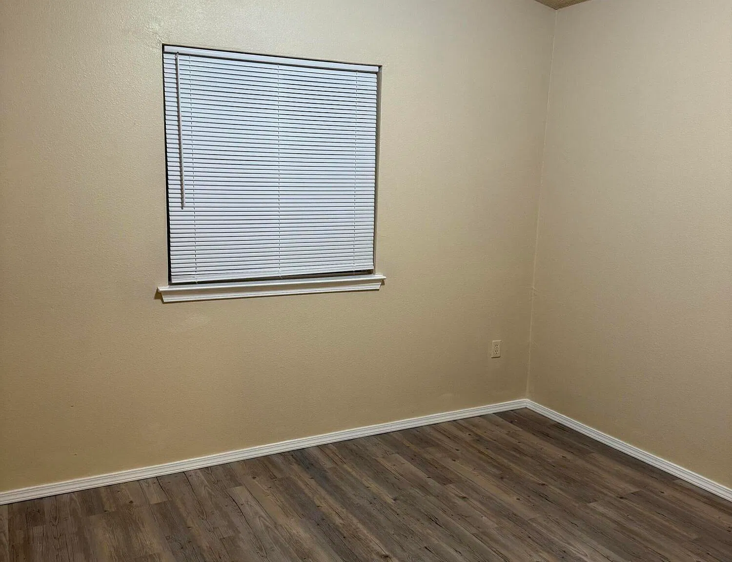 3 bed, 2.0 bath, 1508 sqft, $1,475 — Photo 2