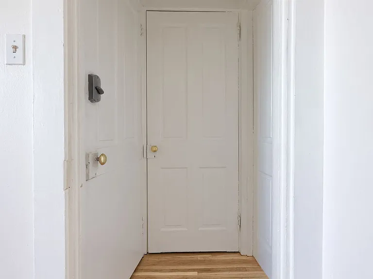 507 N Lime St #4 — Photo 1