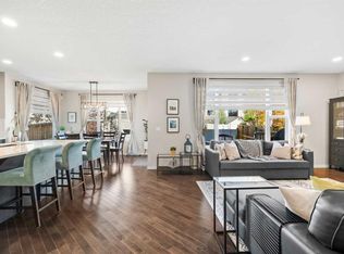 159 S Panatella Vw NW, Calgary, AB T3K 0N3