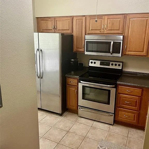 5025 SW 91st Ct #H303 — Photo 8