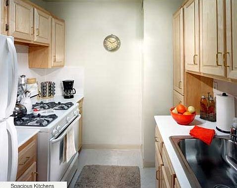 2nd image of 10460 Queens Blvd APT 11R