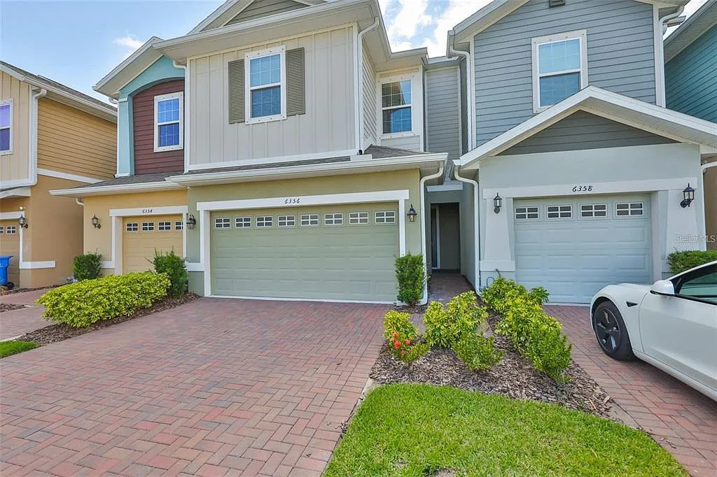 3 bed, 2.5 bath, 1702 sqft, $2,500 — Photo 1