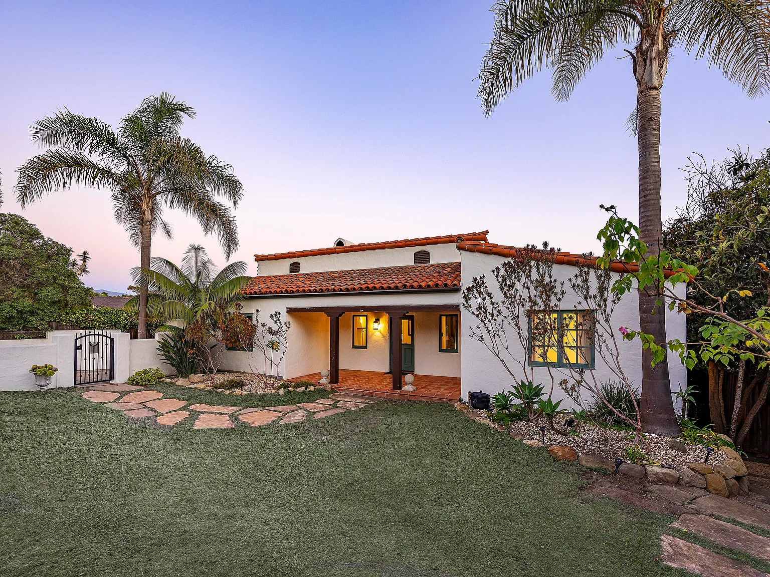 Cliff Dr, Santa Barbara — Photo 4