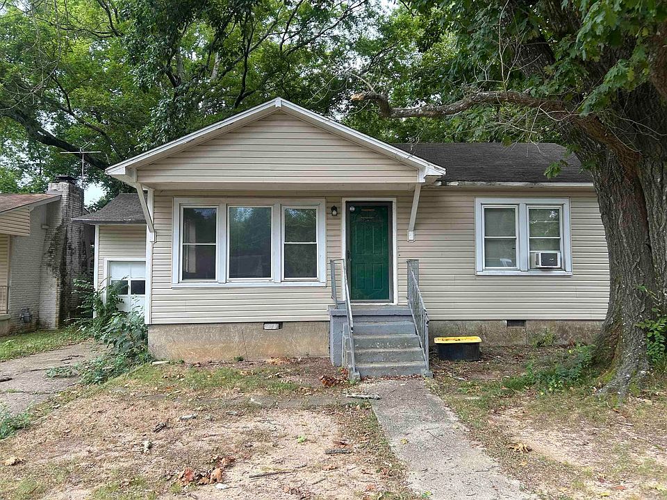 1st image of 107 Sonnet St