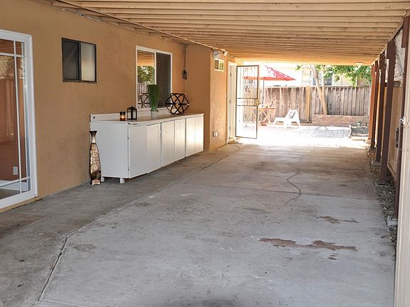 2nd image of 598 E Arbor Ave