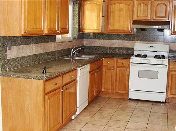 2nd image of 2937 Calle Del Sol Way
