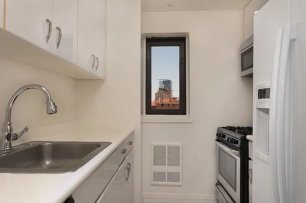 Rented by Winzone Realty Inc | media 41