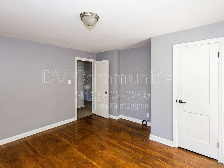 4871 Oakland Dr — Photo 12