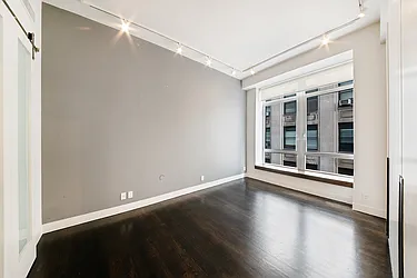 Sold by LUXE RESIDENCES INTERNATIONAL LLC