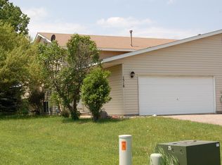 1518 Applegate Ln #DKD, Shakopee, MN 55379