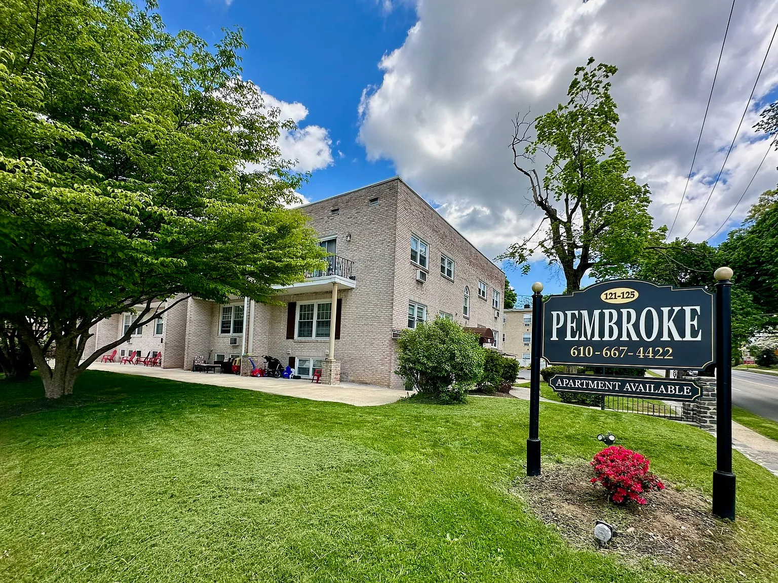 Pembroke Apartments — Photo 2
