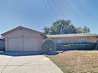 7536 Bermejo Rd, Fort Worth, TX 76112