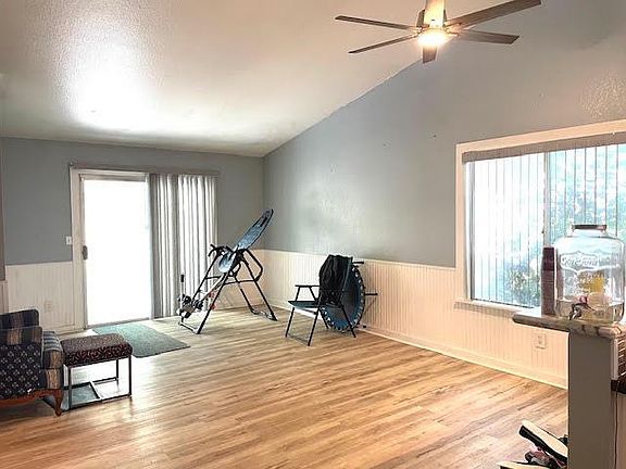 2nd image of 507 Lady Slipper Ln