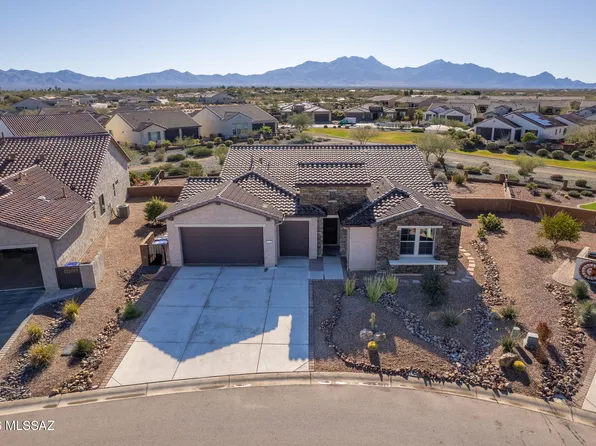 1438 E Quartzite Way, Green Valley, AZ 85614