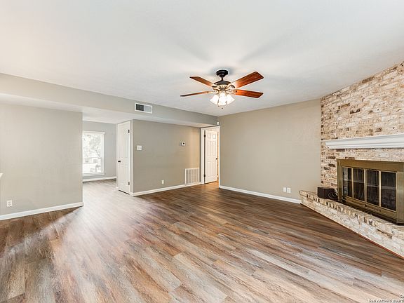 5th image of 7102 STIRRUP CIR