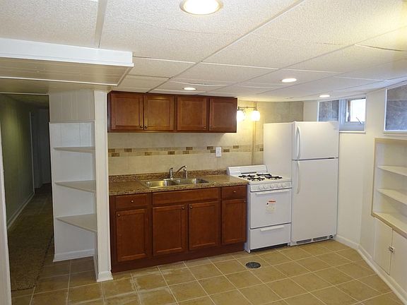4th image of 19 S 4th Ave #19