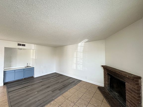 3rd image of 6241 Bellota Dr APT A