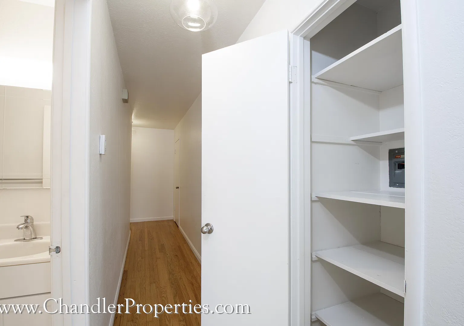 525 Cole St APT 4 - Image 5