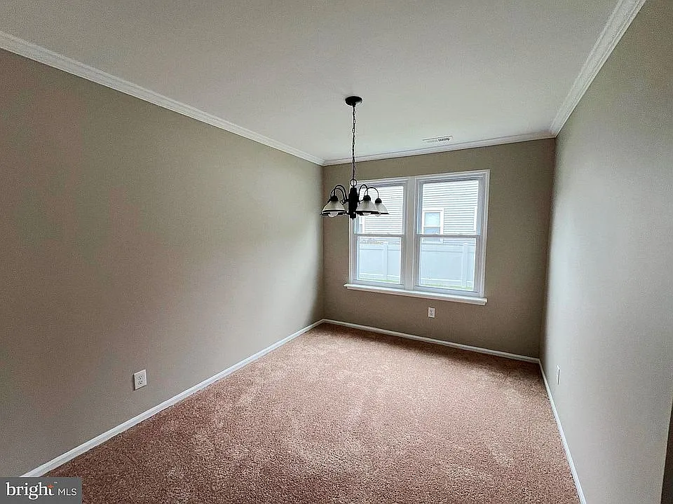 3 bed, 2.5 bath, 1416 sqft, $2,600 — Photo 4