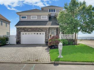 585 Bay View Dr, Toms River, NJ 08753