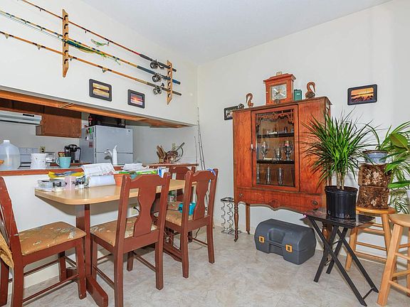 4th image of 50 Pembroke Dr #9770108