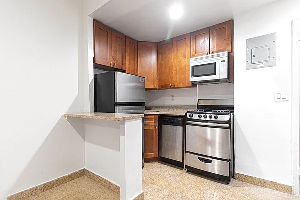 Rented by Douglas Elliman | media 2