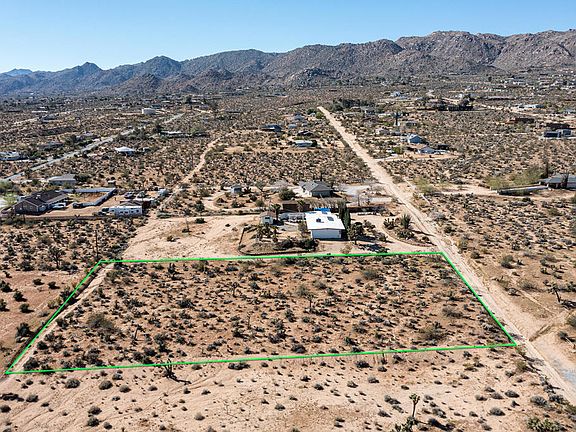 4th image of 102 Saddleback Rd