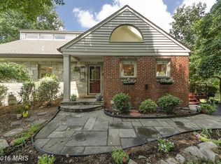 3062 Valley Ln, Falls Church, VA 22044