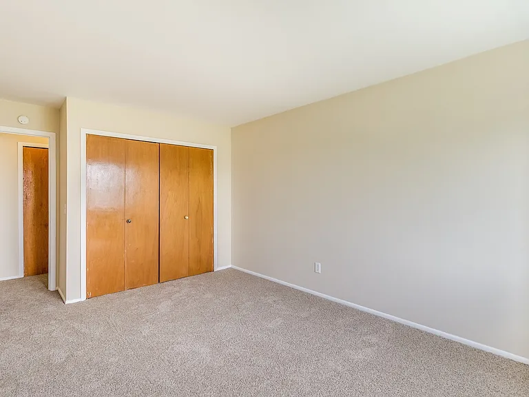55 Suzanne Dr — Photo 46