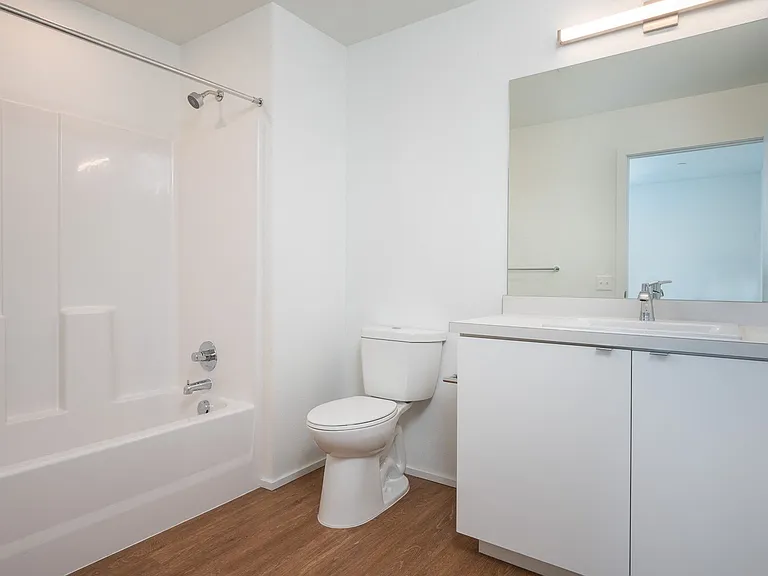 Rockwood Village Apartments — Photo 73