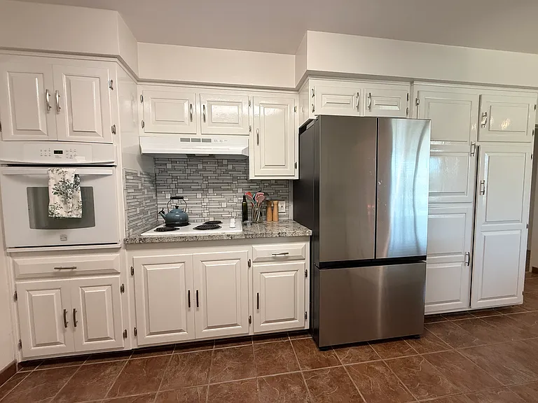 6201 Carter Ave — Photo 4