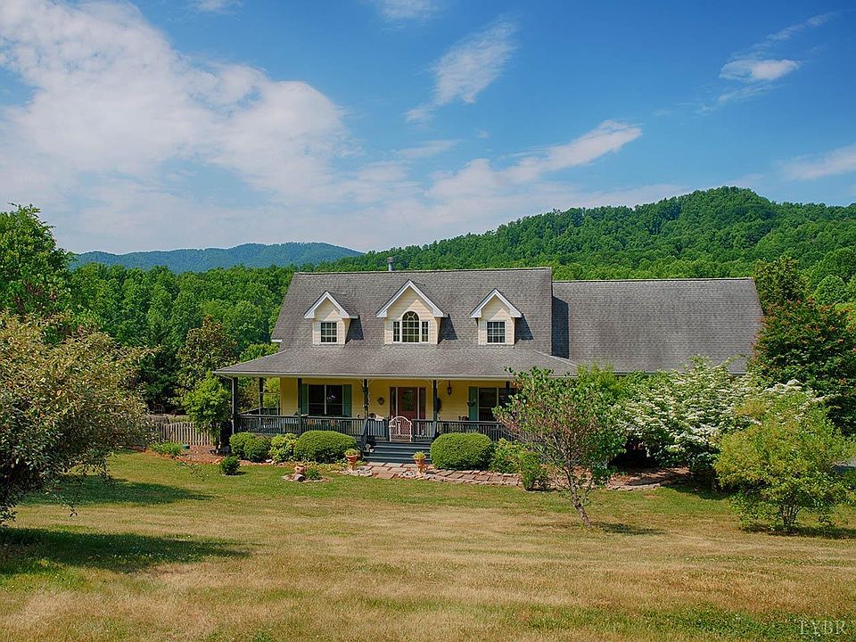 1st image of 17 Lakeland Ln