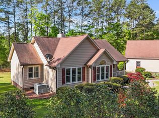 50 Gill Ln, Fuquay Varina, NC 27526