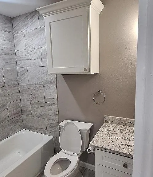 5210 Polk St — Photo 14