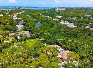 422 Blue Garden Ln, Osprey, FL 34229