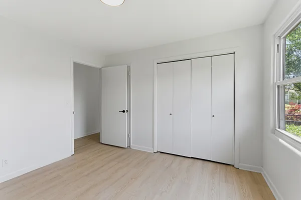 800 Williamsburg West Dr — Photo 20